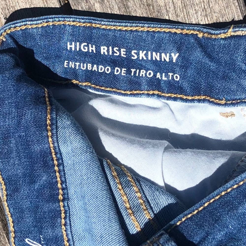 Universal Thread High Rise Skinny Jeans w/elastane - Picture 7 of 11